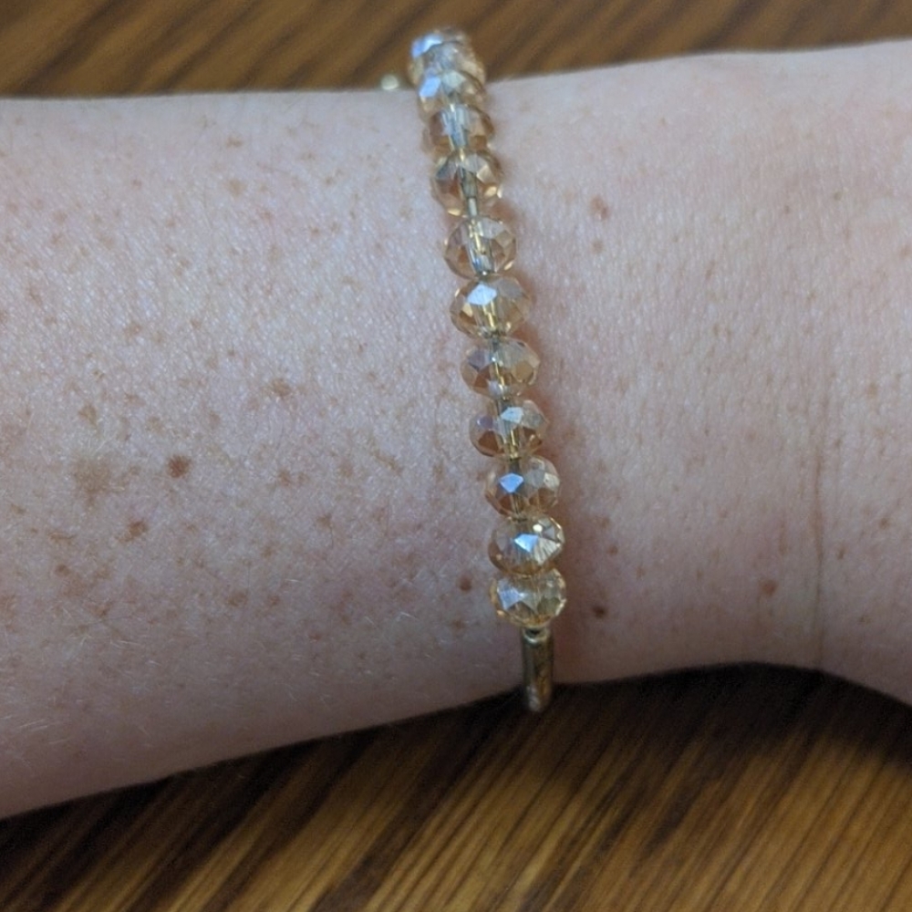 NWT Canvas Gold Beaded Bracelet - Picture 4 of 4
